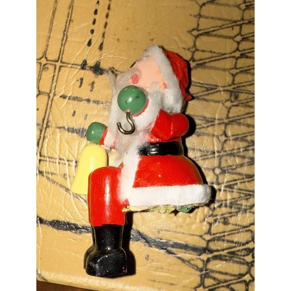 Christmas Wooden Self Stick 2 Stocking Hanger Holders Santa‎ Vtg 1981